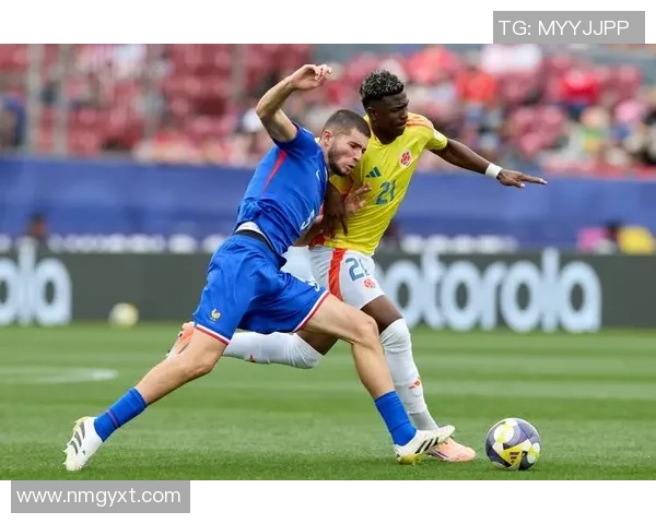 世界杯巴西对阵哥伦比亚比赛主裁判的执法表现与争议分析