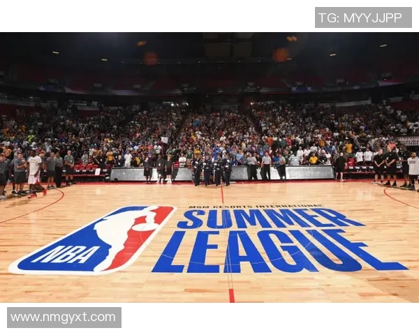 亚特兰大梦想与拉斯维加斯斯王牌的精彩对决引发篮球迷热议